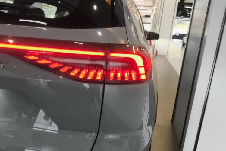 Used Chery Tiggo 8 PRO New Energy 2024 1.5T 100km XinChen Edition
