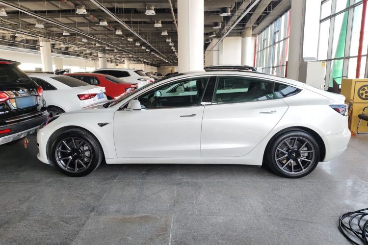 Used Tesla Model 3 2019 Standard Range Rear-Wheel Drive Upgraded Version (60 kWh)
