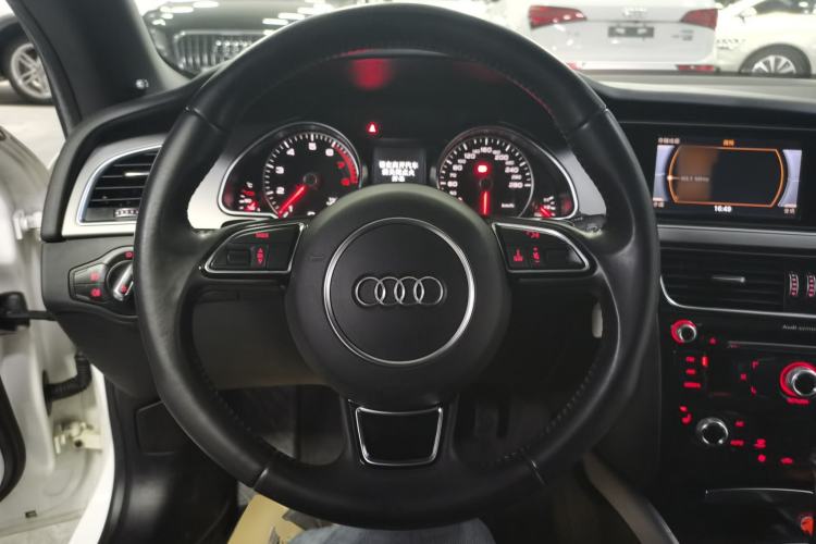 Used Audi A5 2013 Cabriolet 40 TFSI
