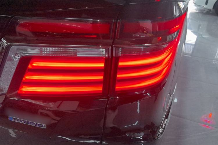 Used Honda Elysion 2019 2.0L Hybrid Supreme Edition
