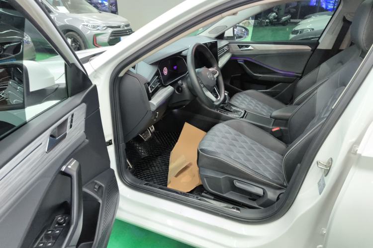 Used Volkswagen Sagitar 2023 300TSI DSG Excellence Edition
