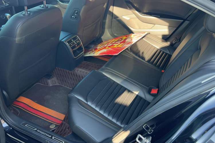 Used Volkswagen Magotan 2018 330TSI DSG Advanced Model
