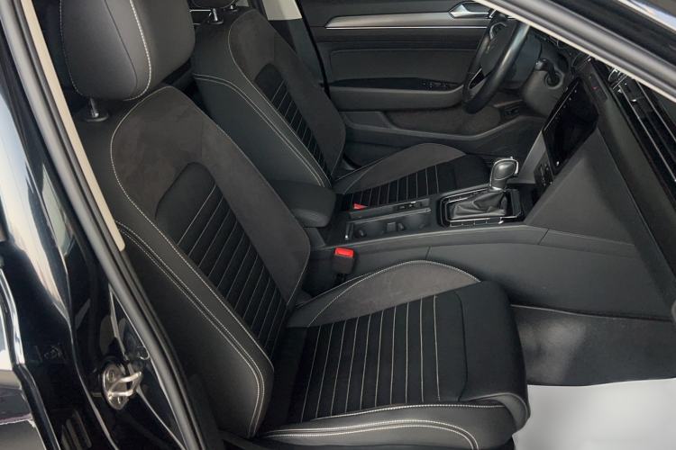 Used Volkswagen Magotan 2020 330TSI DSG Leading Model
