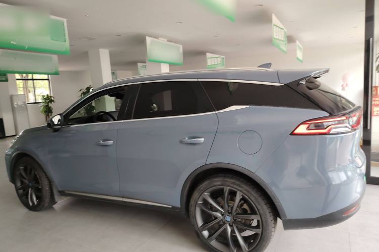 Used BYD Tang New Energy 2018 DM 2.0T All-Wheel Drive Smart Connect Elite 7-Seater China V Emission Standard
