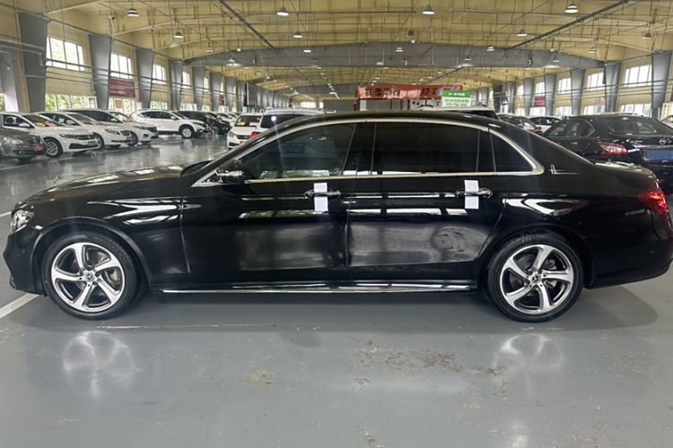 Used Mercedes-Benz E-Class 2019 E 200 L Sport 4MATIC
