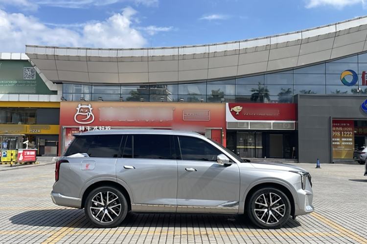 Used GAC Trumpchi GS8 2022 Dual-Engine Series 2.0TM Two-Wheel Drive Prestige Edition (7 Seats)
