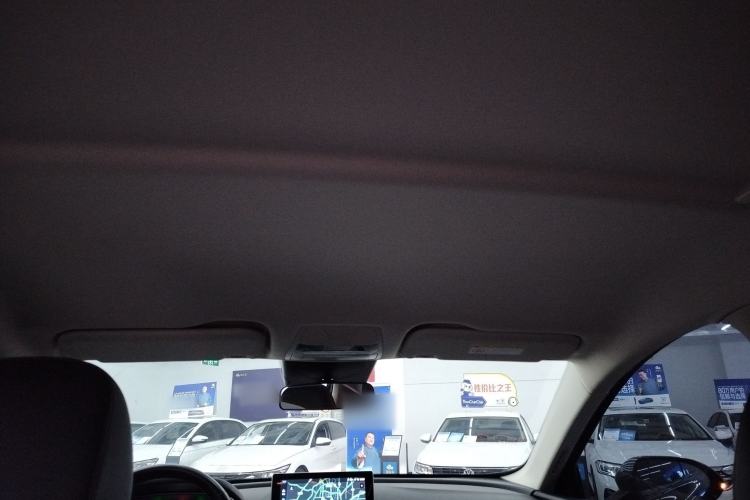 Used Hongqi E-QM5 2024 610 km PLUS
