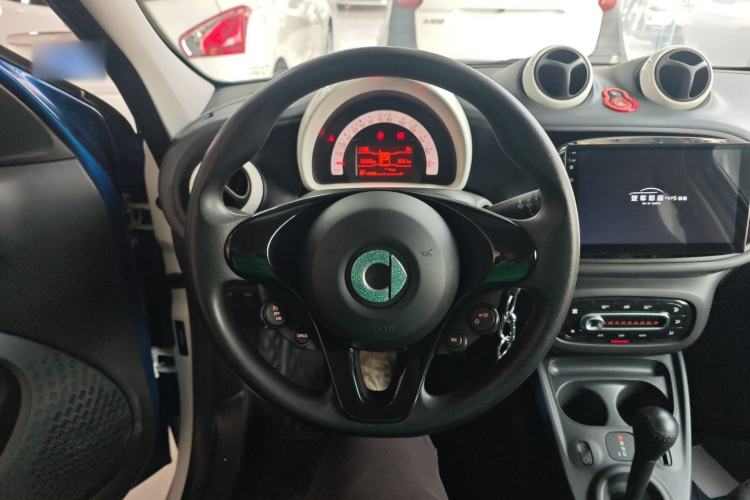 Used  forfour 2018 1.0L 52 kW Dynamic Edition
