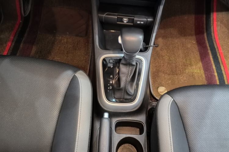 Used Kia kx1 Stonic 2021 1.4L CVT Fun & Sunroof Model
