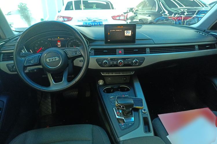 Used Audi A4L 2018 30th Anniversary Edition 40 TFSI Trendy Model