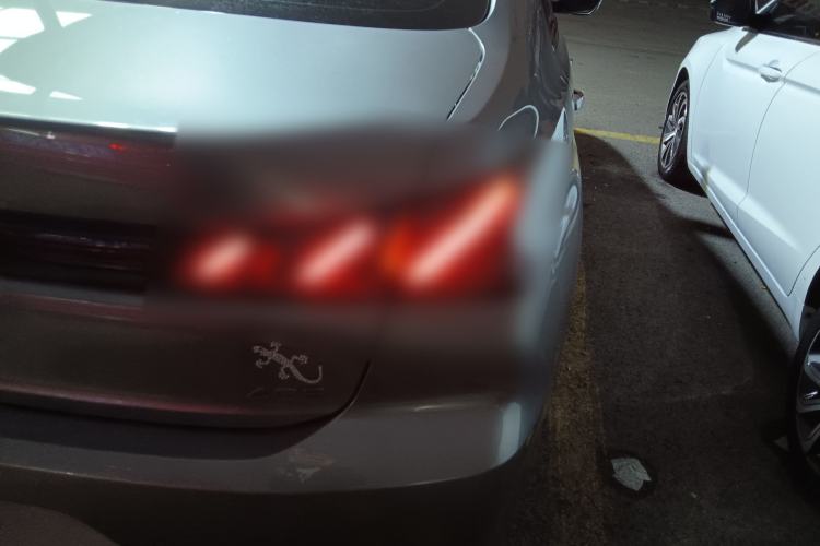 Used Peugeot 408 2022 1.6T Light-Chasing Edition
