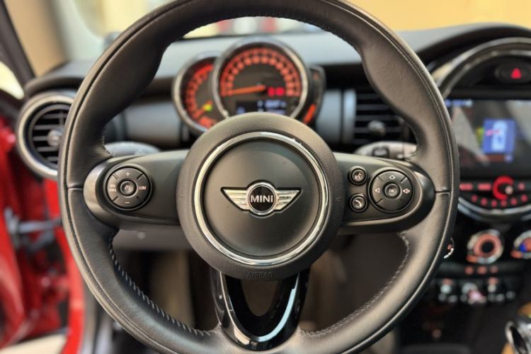 Used  MINI 2016 1.2T ONE Pioneer Edition