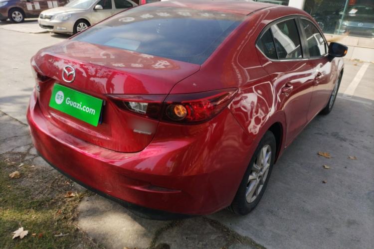 Used Mazda Mazda 3 Axela 2016 Sedan 1.5L Automatic Comfort Model
