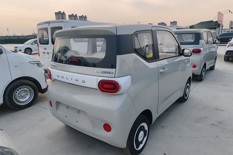 Used Wuling Hongguang MINIEV 2024 3rd Generation 215km Youth Edition

