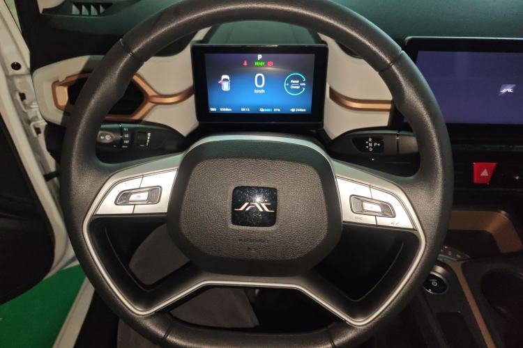 Used JAC Yiwei E10X 2024 Charming Edition 301km Lite