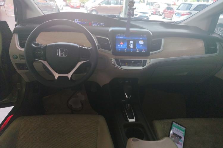 Used Honda Jade 2013 1.8L automatic Comfort version 5 seats

