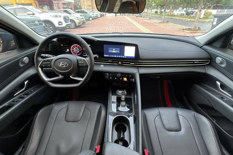 Used Hyundai Elantra 2021 1.5L CVT GLX Elite Edition
