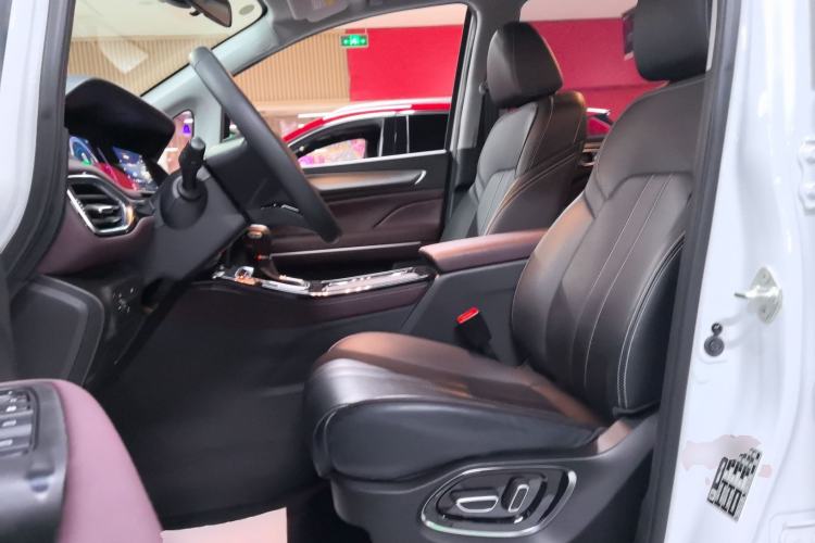 Used GAC Trumpchi M6 2023 PRO 270T DCT Luxury Edition
