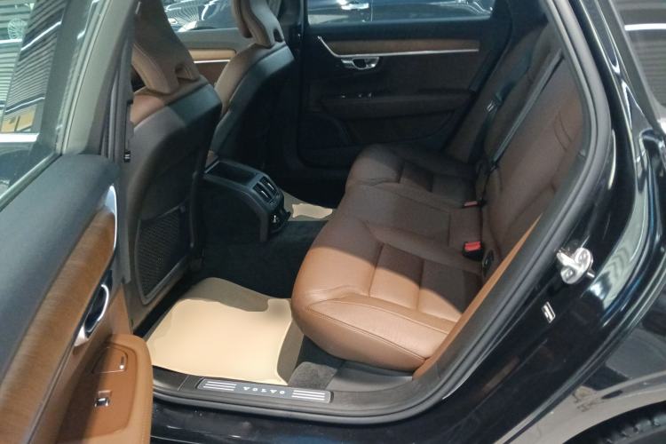 Used Volvo S90 2025 B5 Zhiyi Luxury Edition