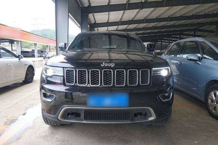 Used  Grand Cherokee 2017 3.6L Elite Navigation Edition
