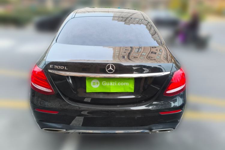 Used Mercedes-Benz E-Class 2019 E 300 L Sporty and Stylish Model
