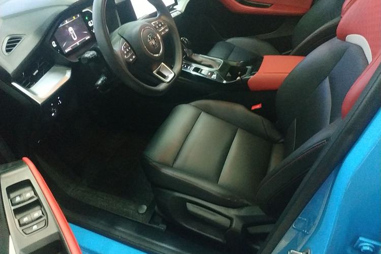 Used MG 5 2022 180 DVVT CVT Youth Luxury Edition
