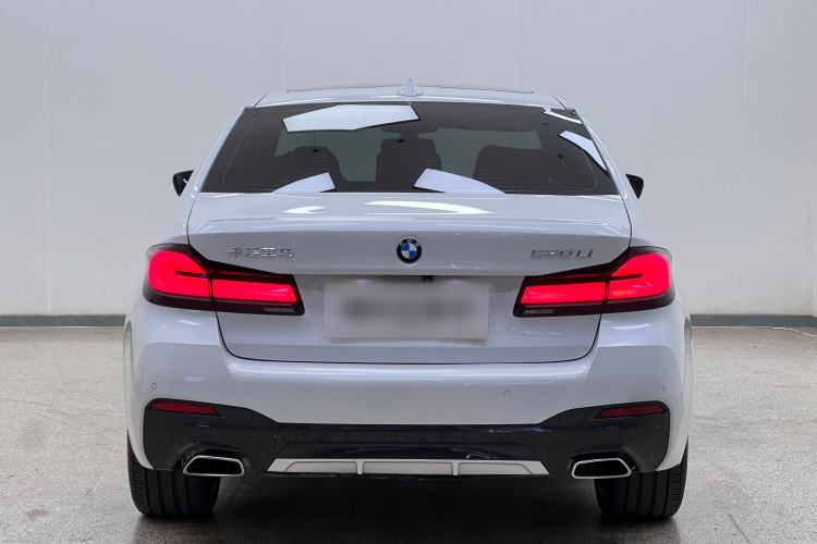 Used BMW 5 Series 2021 Facelifted 530Li Leading Edition M Sport Package
