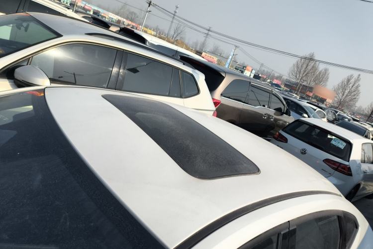 Used Changan UNI-V iDD 2024 Blue Whale Smart Electric iDD 136km Smart & Fun Model
