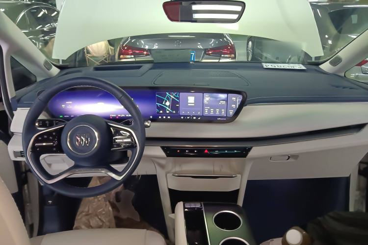 Used Buick GL8 New Energy 2024 Lu Zun Luxury Edition 6-Seater
