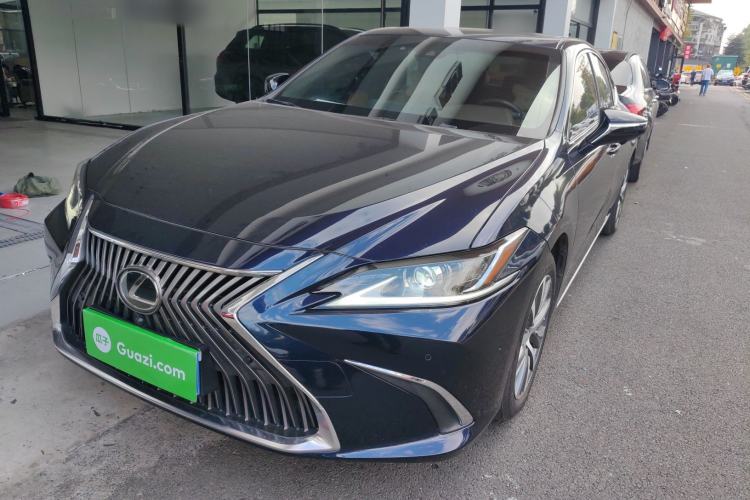 Used Lexus ES 2020 200 Excellence Edition