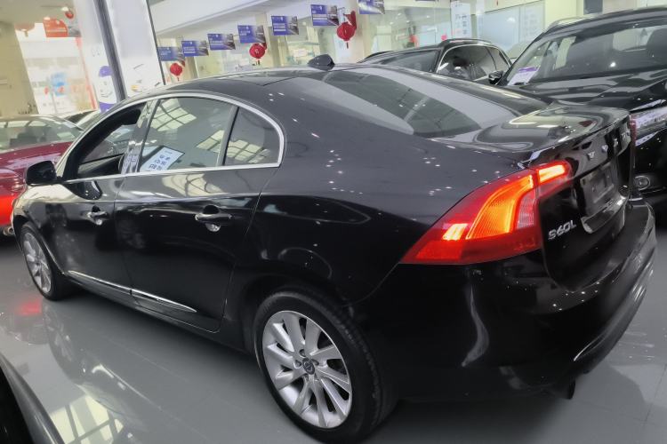 Used Volvo S60 2016 S60L T4 Zhiyuan Edition
