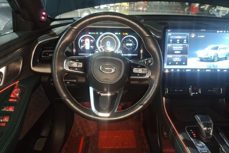 Used GAC Trumpchi GS8 2022 Flagship Series 2.0 TGDI Two-Wheel-Drive Prestige Edition (7 Seats)
