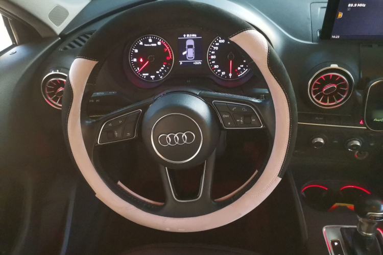 Used Audi A3 2018 30th Anniversary Edition Sportback 35 TFSI Ambition Model
