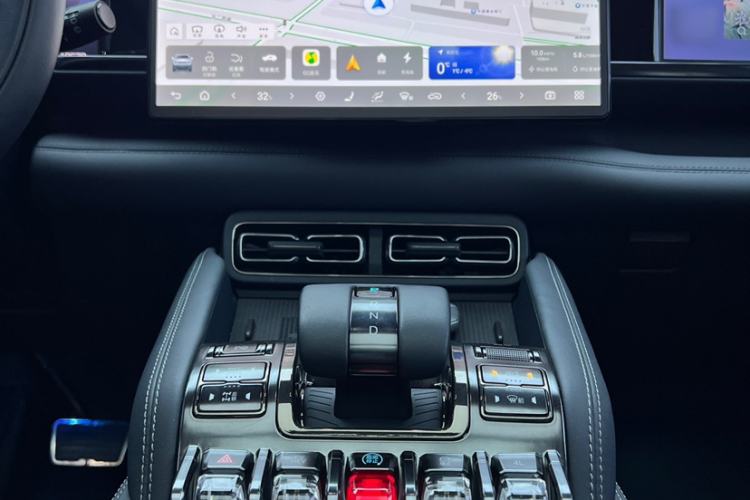 Used  Leopard 5 2023 Navigator Edition
