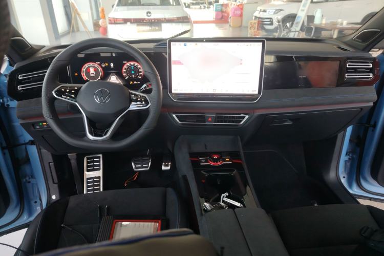 Used Volkswagen Tiguan L 2024 PRO 380TSI Four-Wheel Drive R-Line Prestige Edition
