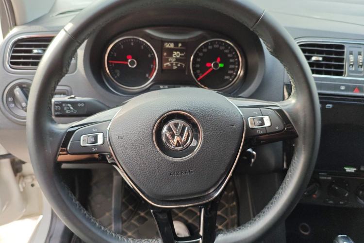Used Volkswagen Polo 2016 1.6L Automatic Comfort Model