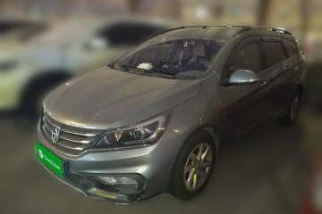 Used Baojun 310W 2017 1.5L Manual Fashion Model China V