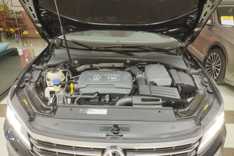 Used Volkswagen Passat 2016 330TSI DSG Luxury Edition
