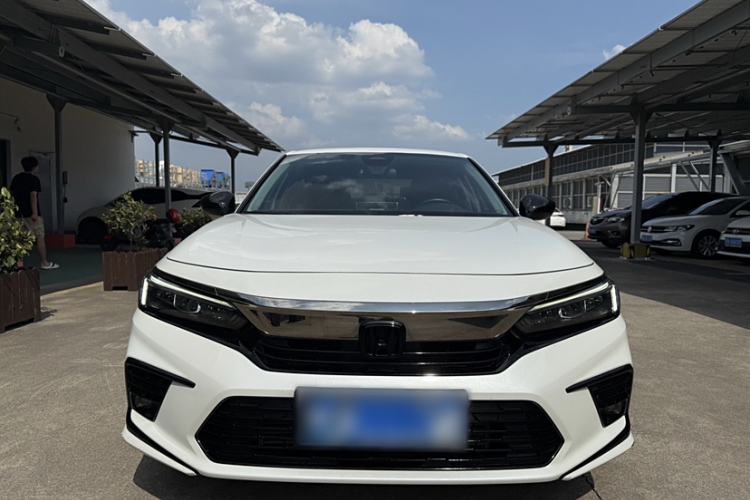 Used Honda Civic 2023 240TURBO CVT Dynamic · Center Stage Special Edition
