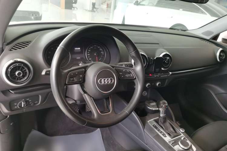 Used Audi A3 2019 Limousine 35 TFSI Fashion Edition China VI Emission Standard
