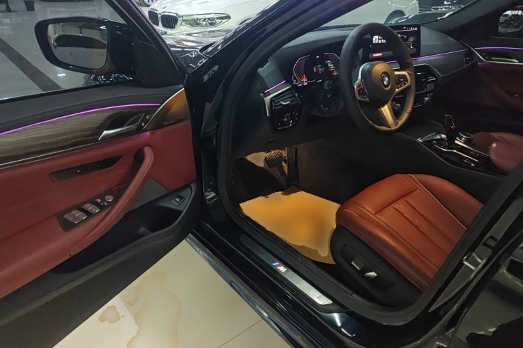 Used BMW 5 Series 2022 Restyled 530Li Leading Edition M Sport Package
