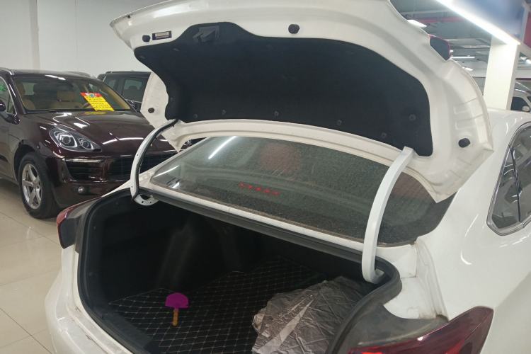 Used Changan Eado 2023 Changan Edition PLUS Blue Whale NE 1.4T GDI DCT Prestige Version
