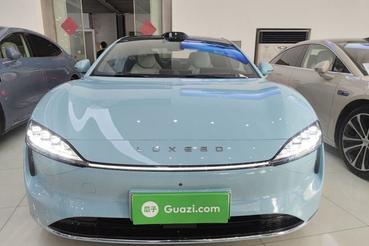 Used Hima Luxeed S7 2025 785 km Ultra
