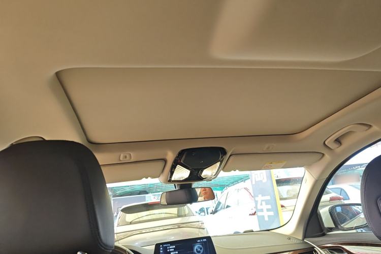 Used BMW 5 Series 2018 525Li Luxury Package
