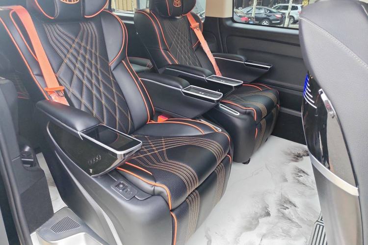 Used Mercedes-Benz Vito 2021 2.0T Elite Version 7 Seats
