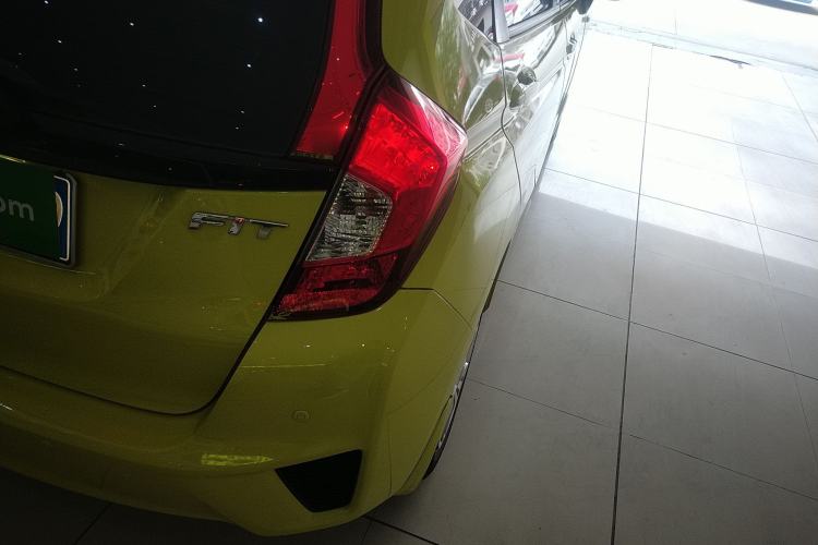 Used Honda Fit 2014 1.5L LX CVT Comfort Model
