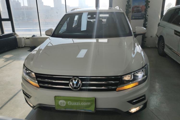 Used Volkswagen Tiguan L 2020 330TSI Automatic Two-Wheel Drive Smart Luxury Edition China VI Standard
