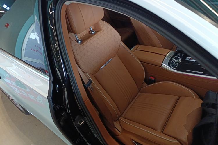 Used Hongqi H9 2020 2.0T Smart Connect Flagship Edition
