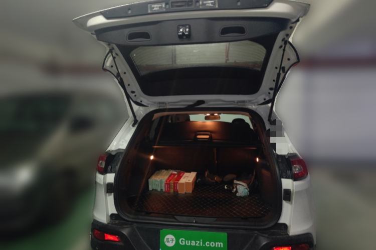 Used  Cherokee 2017 2.0L Superior Edition
