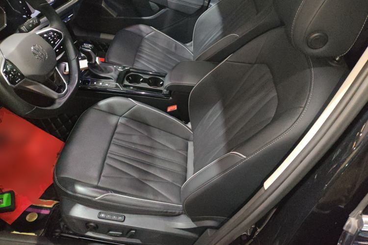 Used Volkswagen Passat 2022 330TSI Starry Luxury Edition
